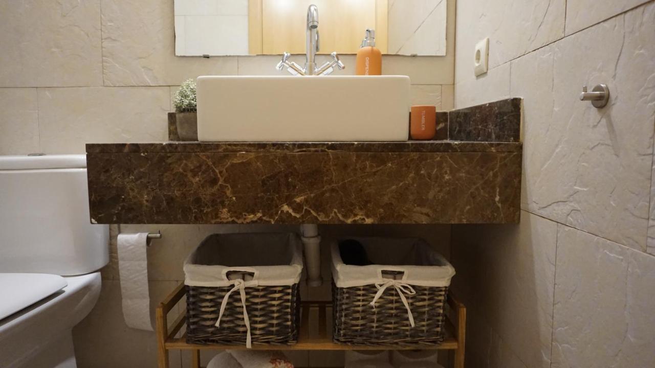 Encantador Apartamento Familiar 4 Px Con Terraza, Parking Y Wi-Fi En Llança Dış mekan fotoğraf