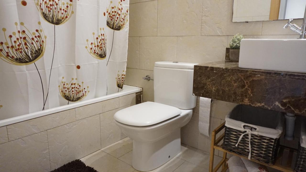 Encantador Apartamento Familiar 4 Px Con Terraza, Parking Y Wi-Fi En Llança Dış mekan fotoğraf